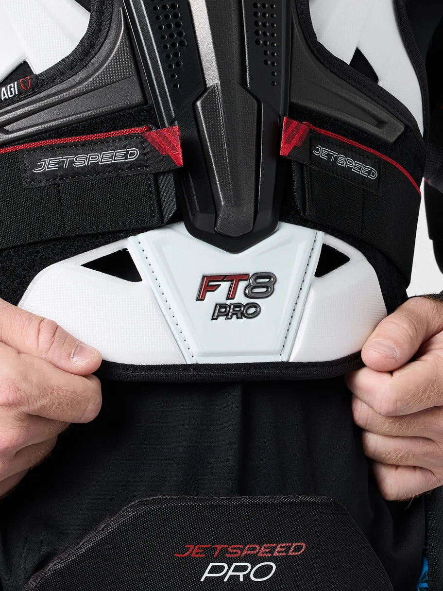 CCM Senior JETSPEED 8 PRO