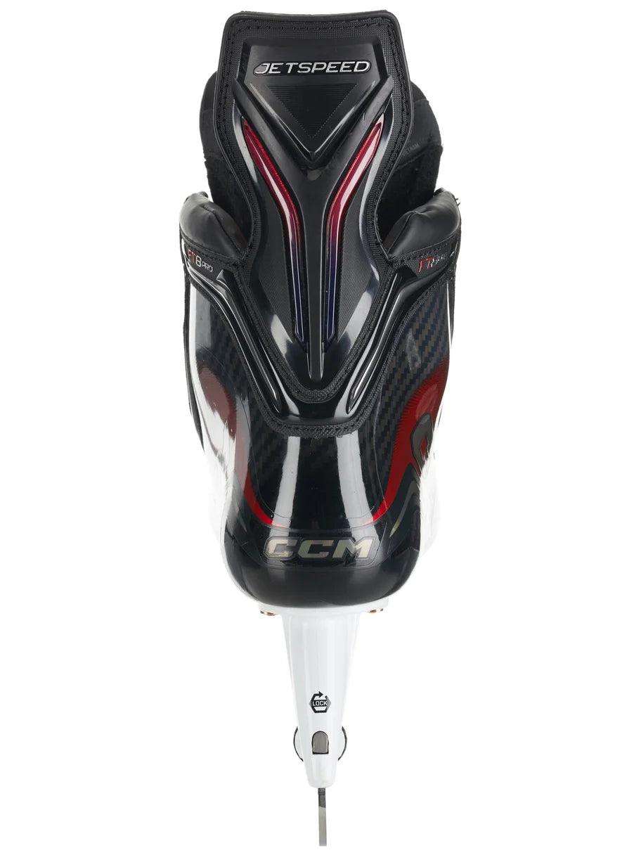 CCM Senior JETSPEED 8 PRO