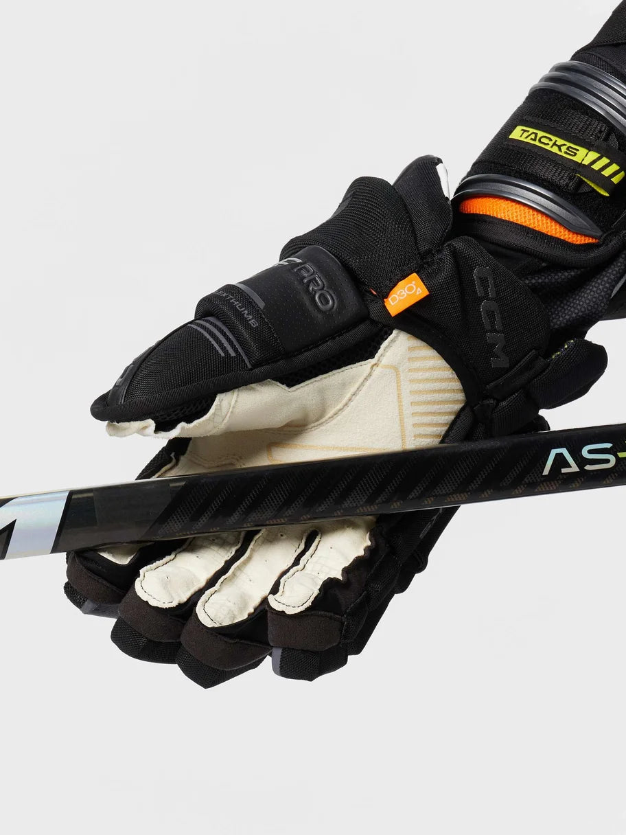 CCM Senior TACKS XF PRO